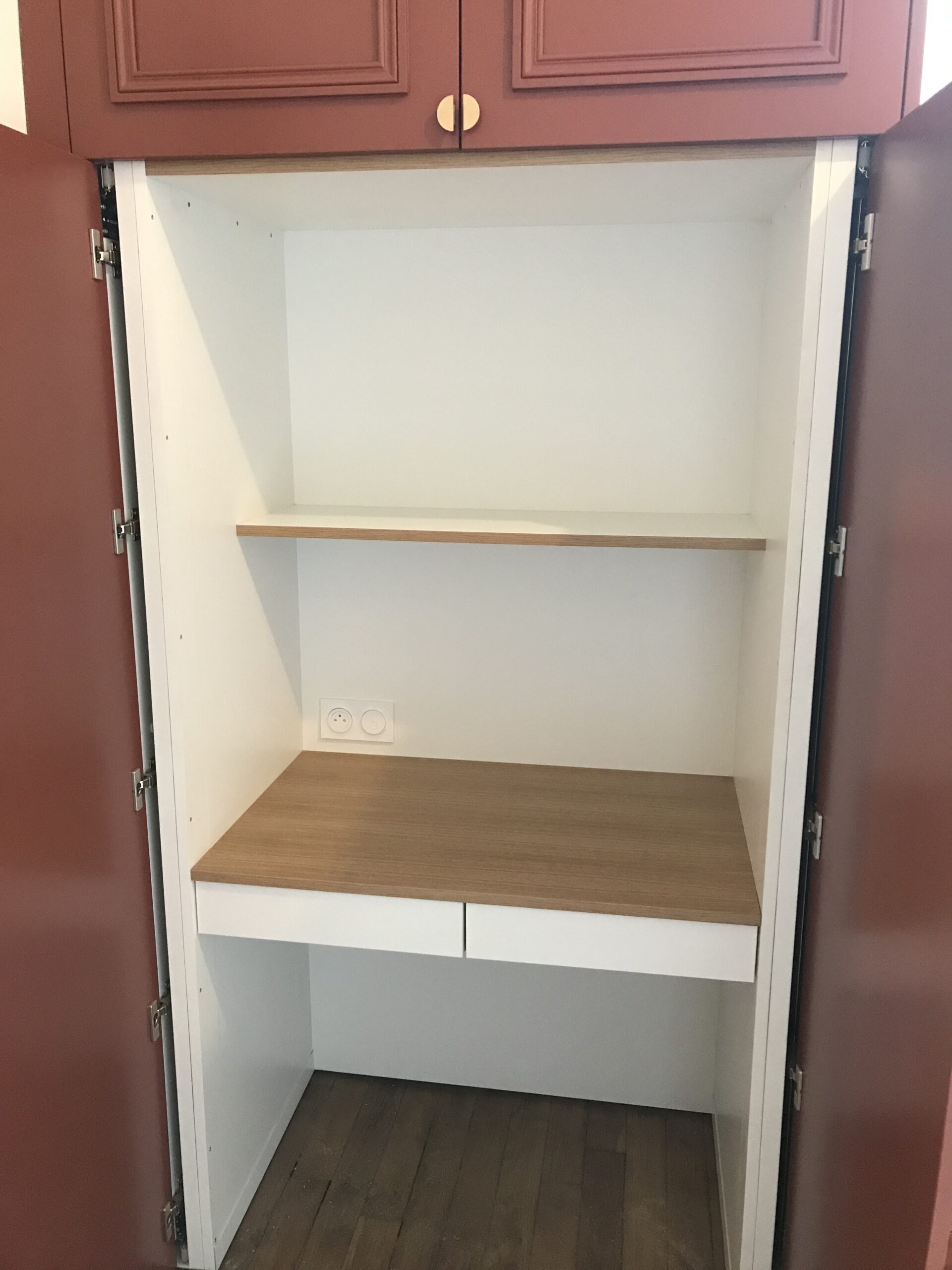 Projet Shannen I – Agencement sur mesure d’un dressing et d’un bureau sur Rennes