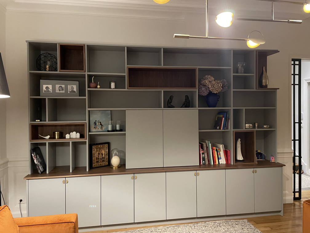 Projet Shannen II – Agencement sur mesure d’un dressing et d’un bureau