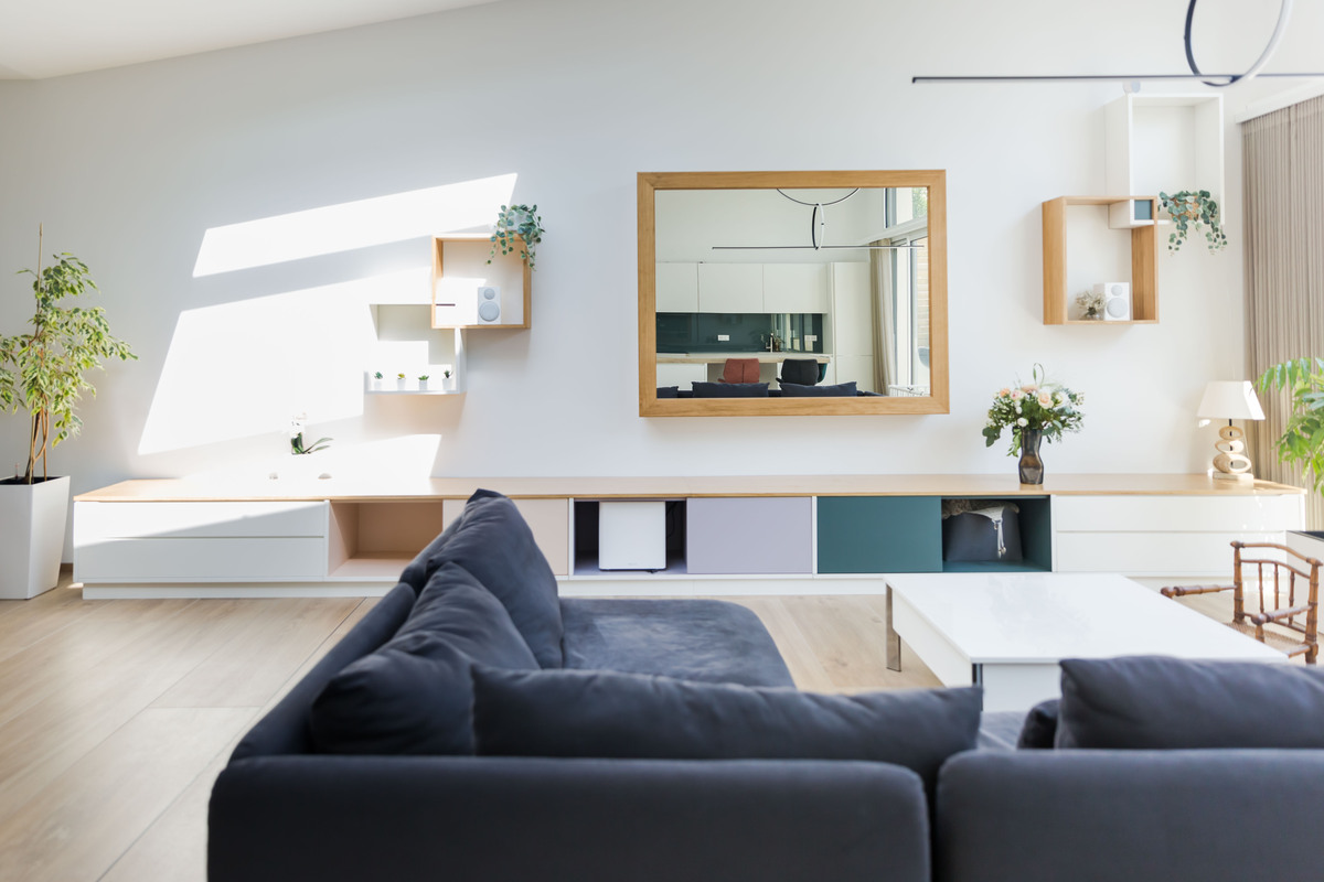 Projet Salma I – Agencement Sur-Mesure Meuble TV & Entrée près de Rennes