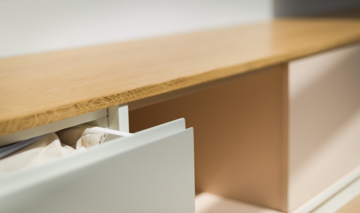 Projet Salma I – Agencement Sur-Mesure Meuble TV & Entrée près de Rennes